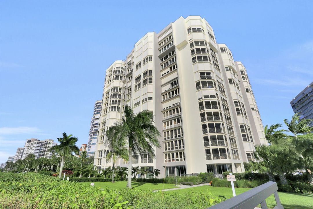 4051 Gulf Shore Blvd N #1101, Naples, FL 34103