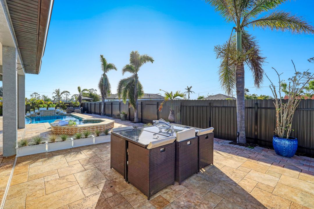 2418 NW 28th St, Cape Coral, FL 33993