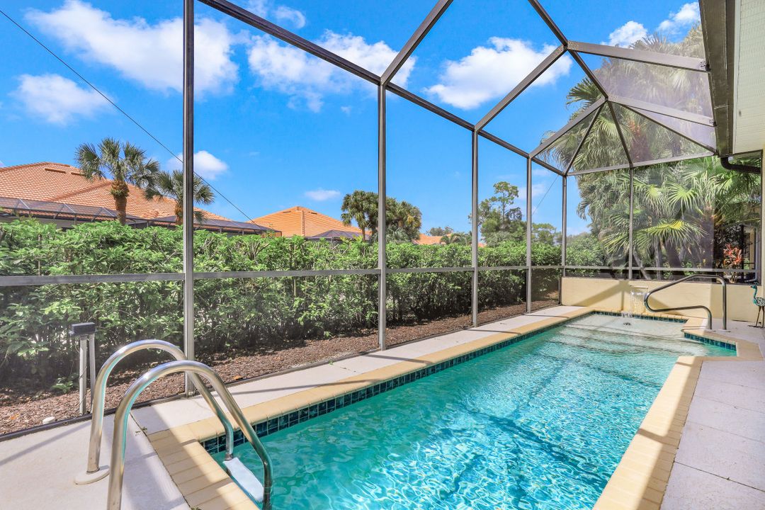 12655 Fox Ridge Dr, Bonita Springs, FL 34135