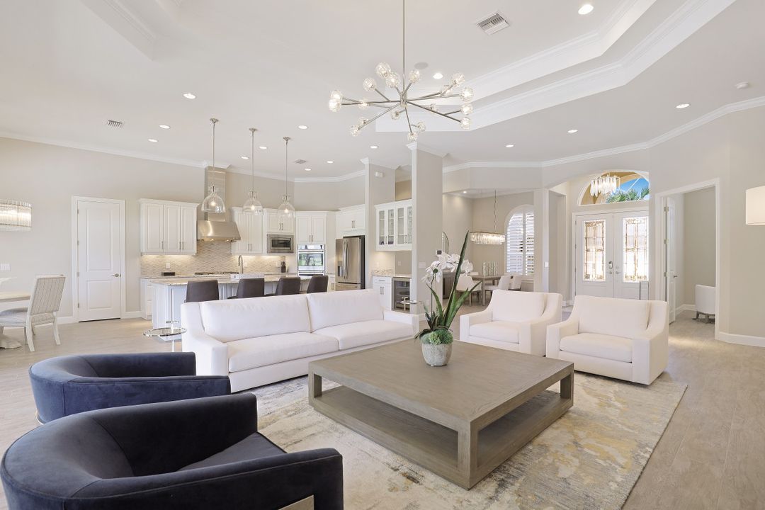 9328 Tulipano Ter, Naples, FL 34119