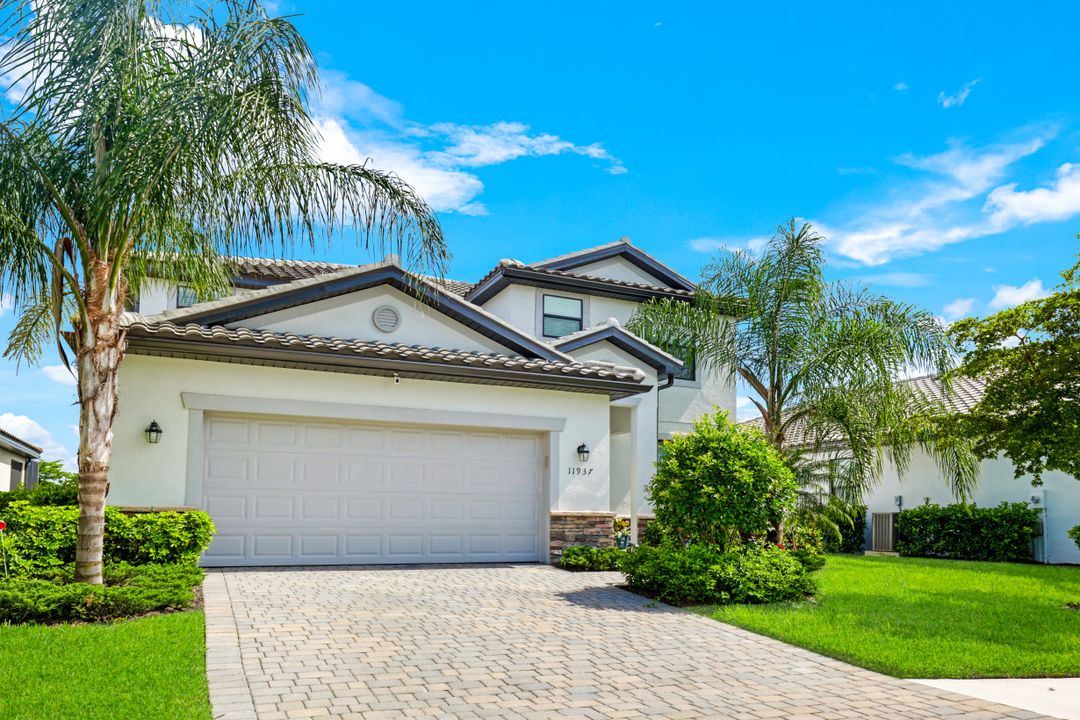 11937 Silver Cobblestone Way, Fort Myers, FL 33913