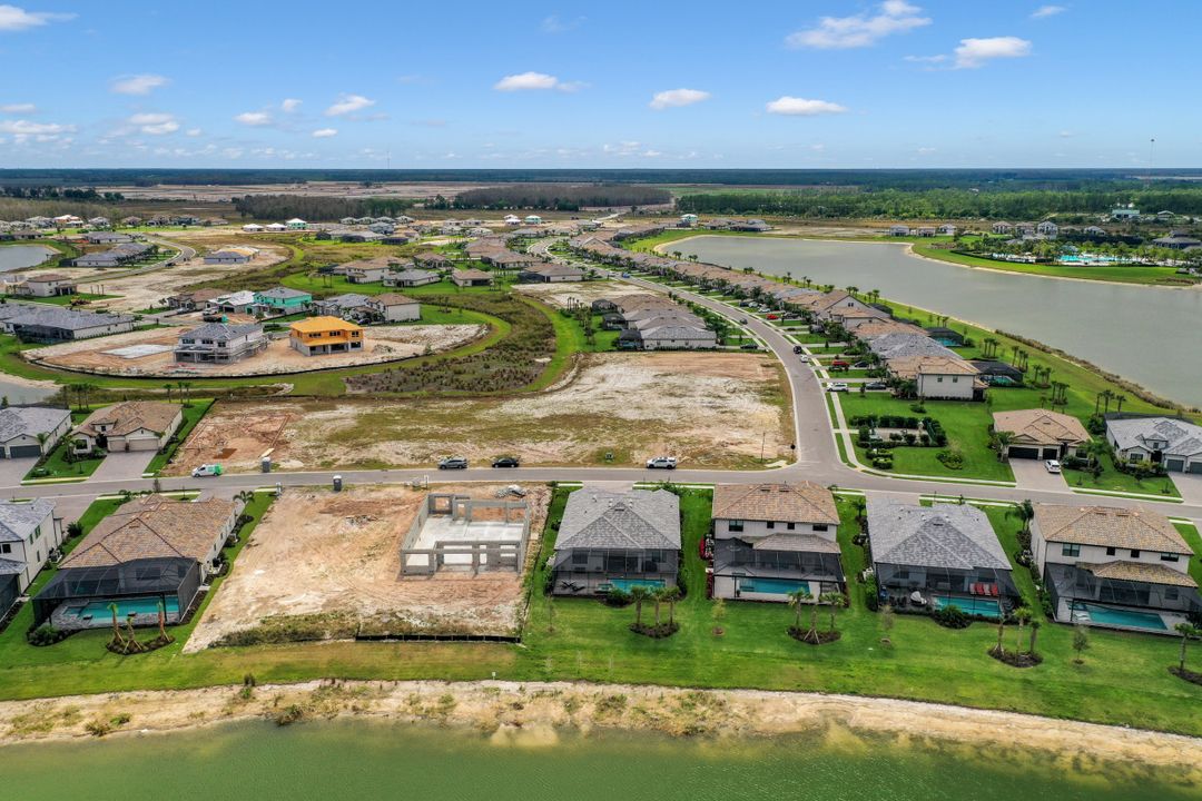 17484 Ashcomb Way, Estero, FL 33928