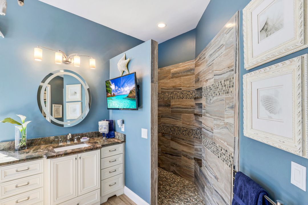 3770 Pelicans Nest Dr, Bonita Springs, FL 34134