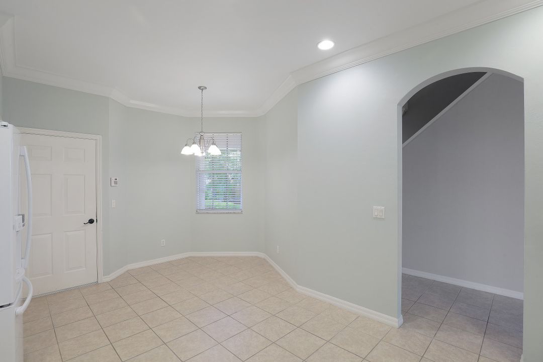 9723 Heatherstone Lake Ct, Estero, FL 33928