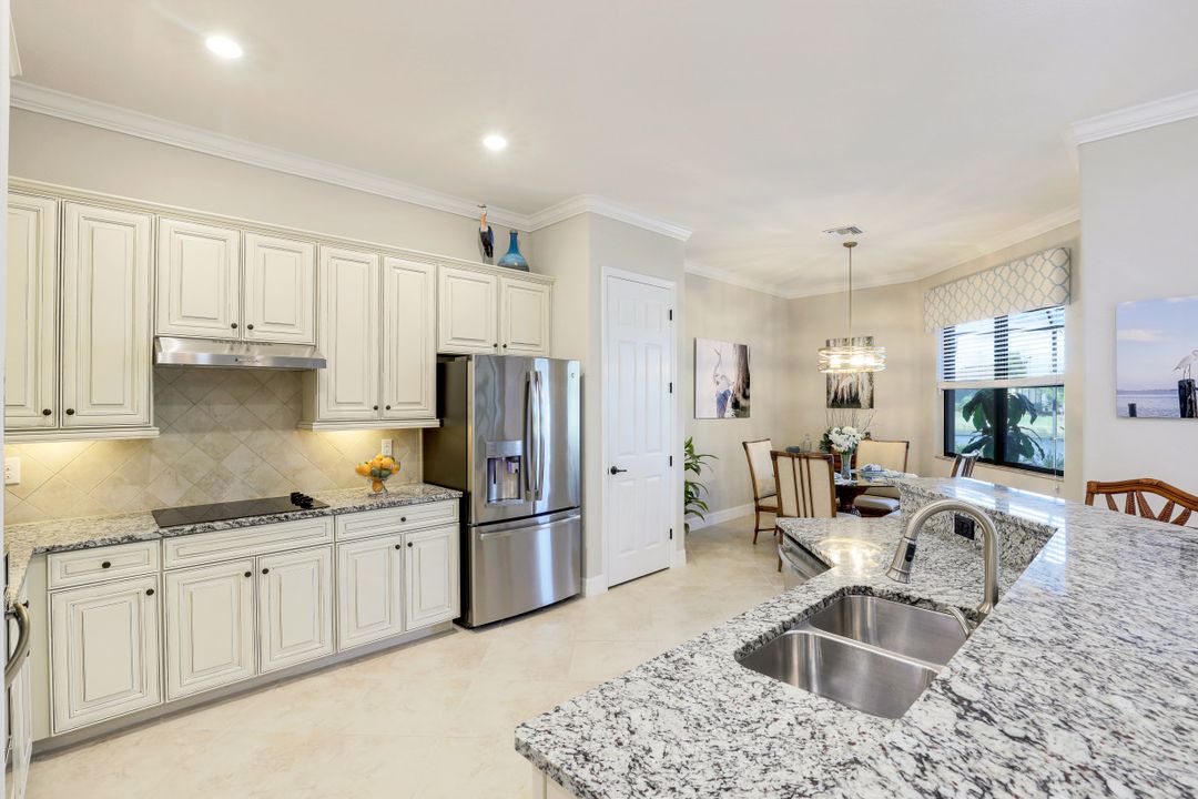 28111 Kerry Ct, Bonita Springs, FL 34135