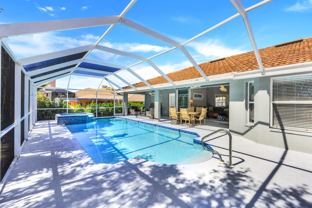 951 Dolphin Ct, Marco Island, FL 34145