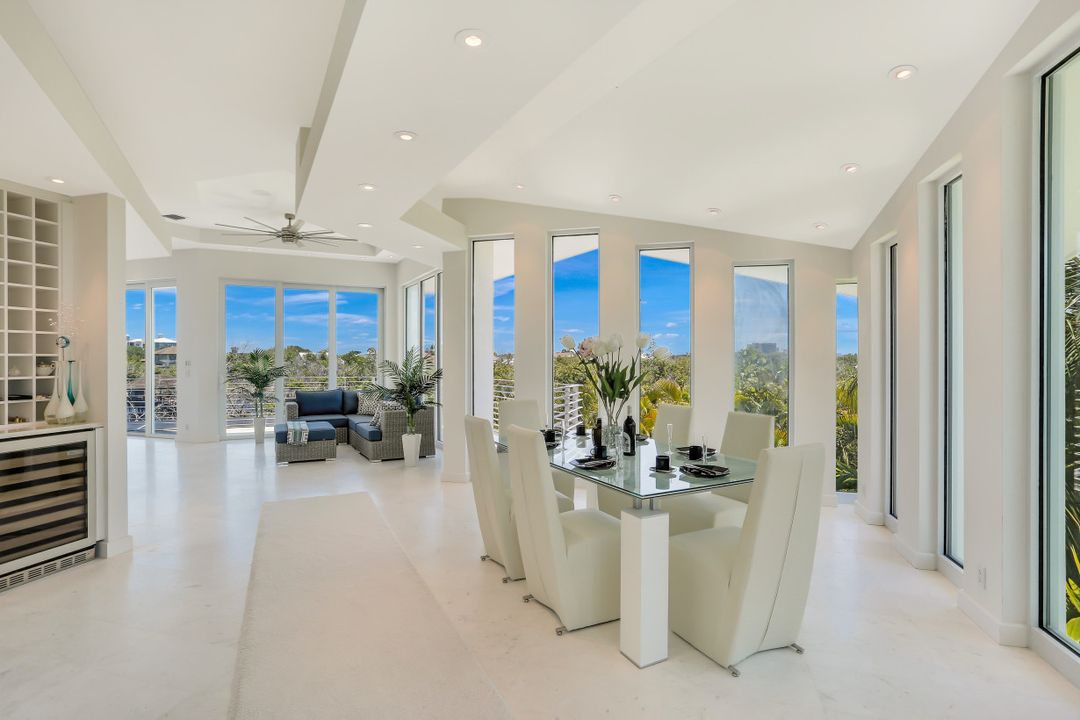 795 Waterside Dr, Marco Island, FL 34145