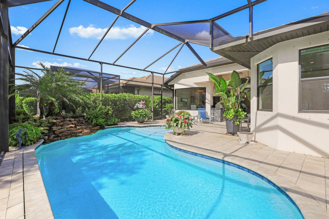 10102 Palazzo Dr, Naples, FL 34119