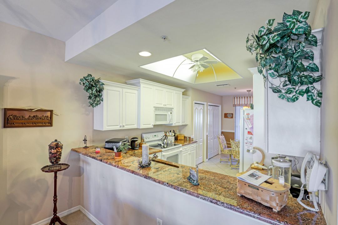 2810 Cypress Trace Cir #2116, Naples, FL 34119