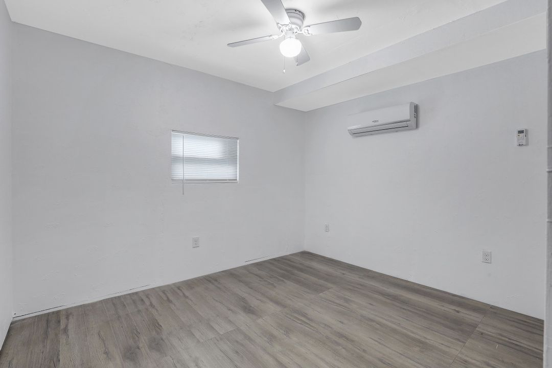 3660 20th Ave SE, Naples, FL 34117