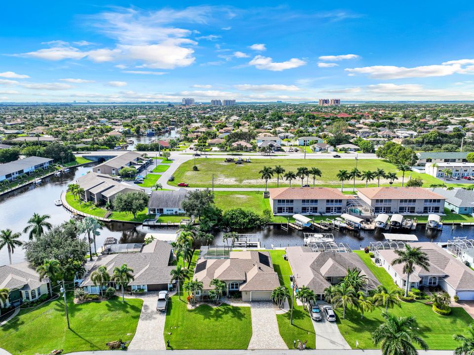 1306 SW 47th St, Cape Coral, FL 33914