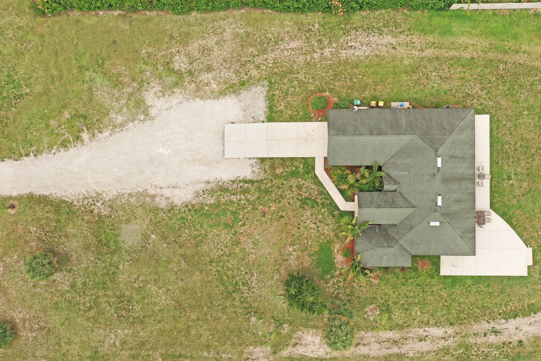 1462 Everglades Blvd N, Naples, FL 34120