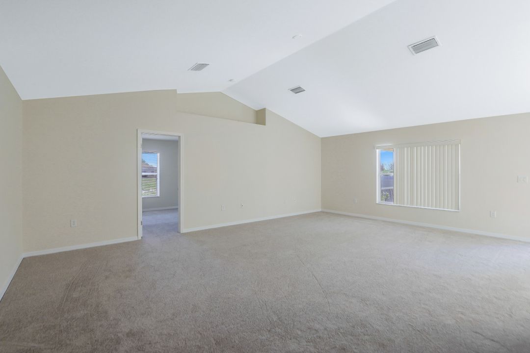 1713 NW 3rd Pl, Cape Coral, FL 33993