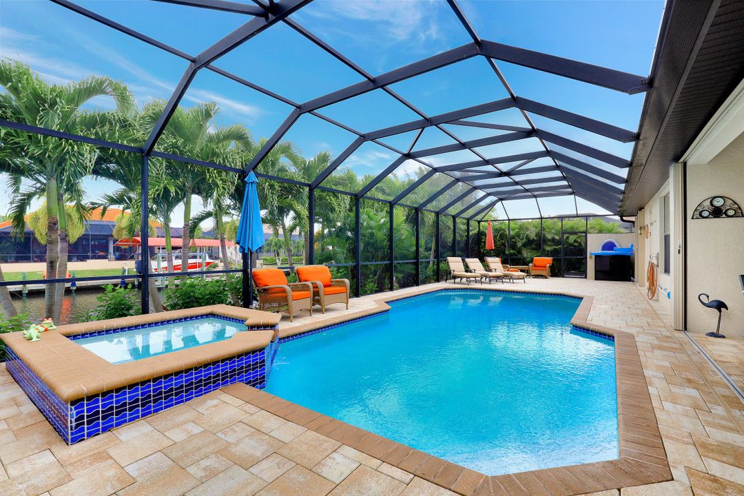 4330 SW 19th Pl, Cape Coral, FL 33914