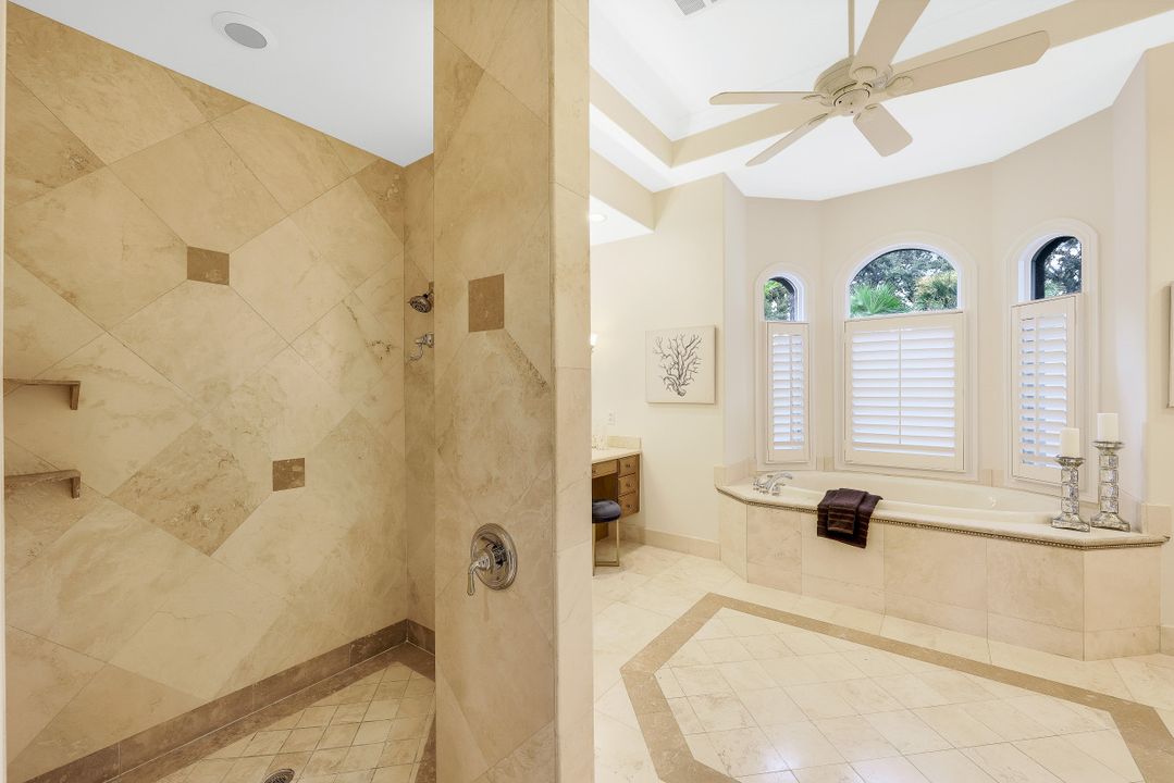 1484 Gormican Ln, Naples, FL 34110