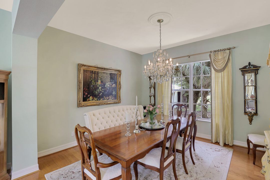 5760 Golden Oaks Ln, Naples, FL 34119