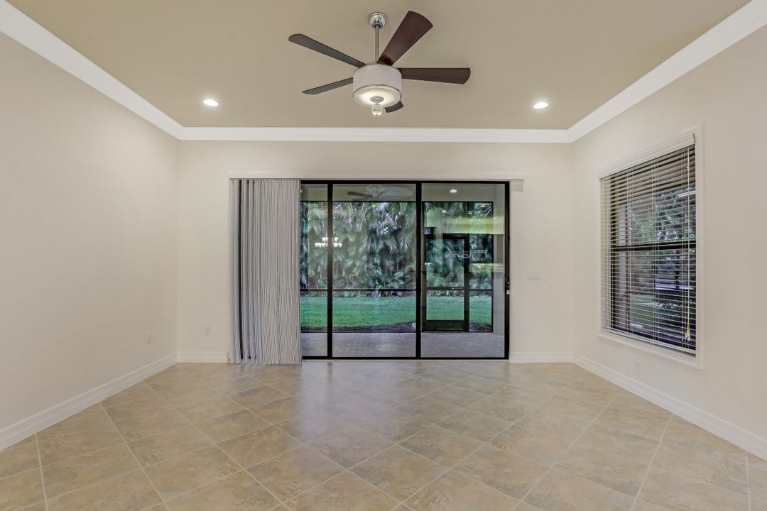 3192 Pacific Dr, Naples, FL 34119