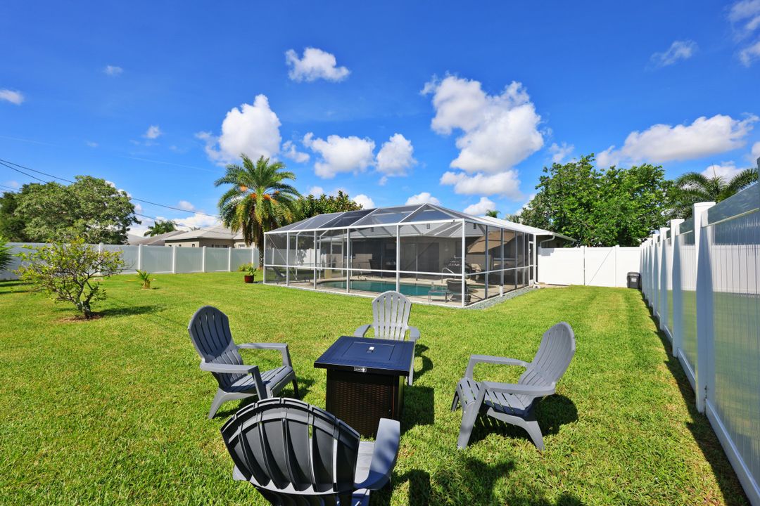 1909 SE 8th Ave, Cape Coral, FL 33990