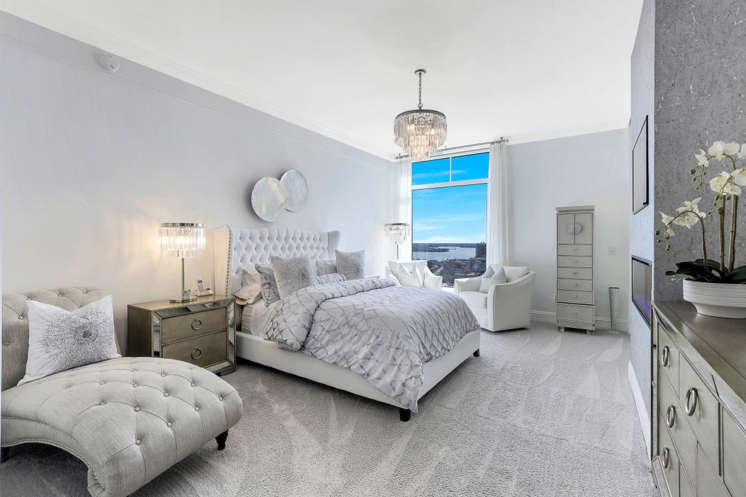 940 Cape Marco Dr #1904, Marco Island, FL 34145