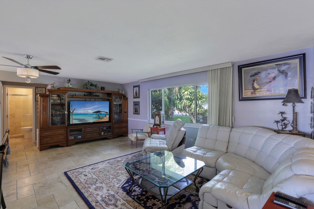 3817 SW 2nd Ave, Cape Coral, FL 33914