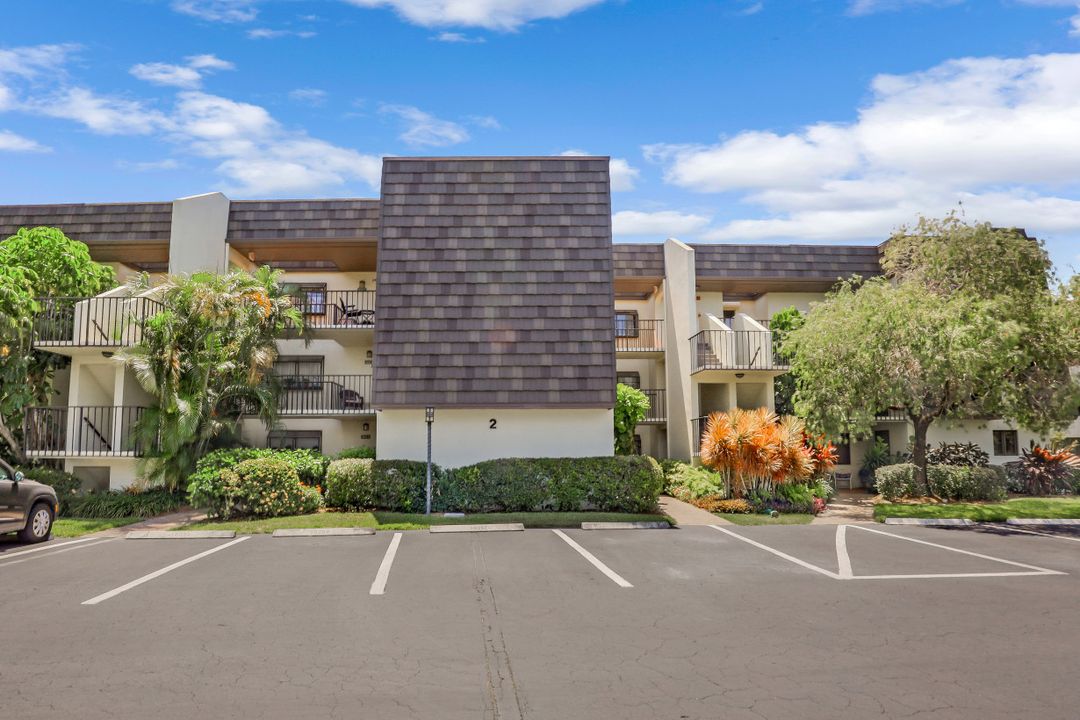 1621 Spoonbill Ln #A, Naples, FL 34105