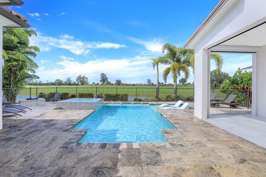 16373 Corsica Way, Naples, FL 34110