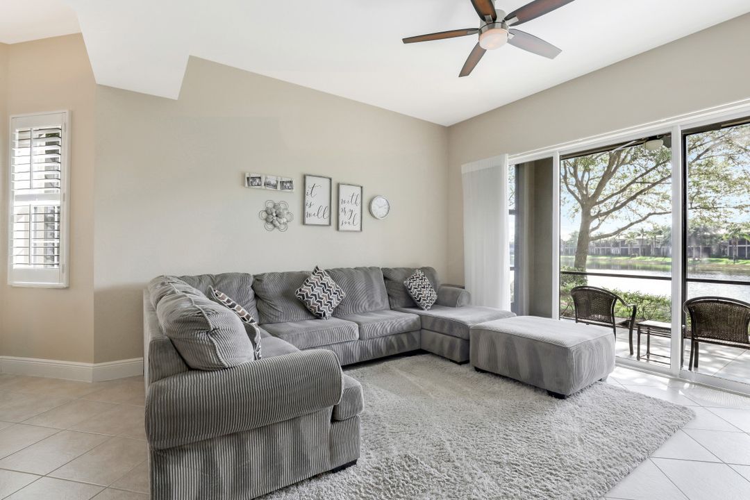 9224 Campanile Cir #101, Naples, FL 34114