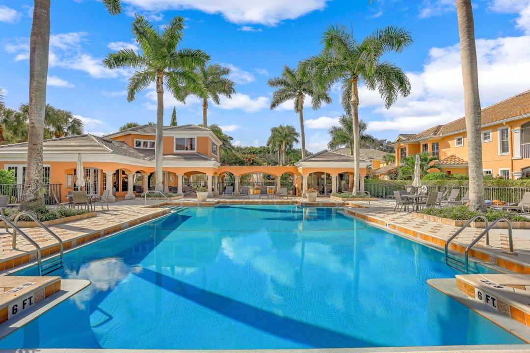 630 Via Mezner #1001, Naples, FL 34108