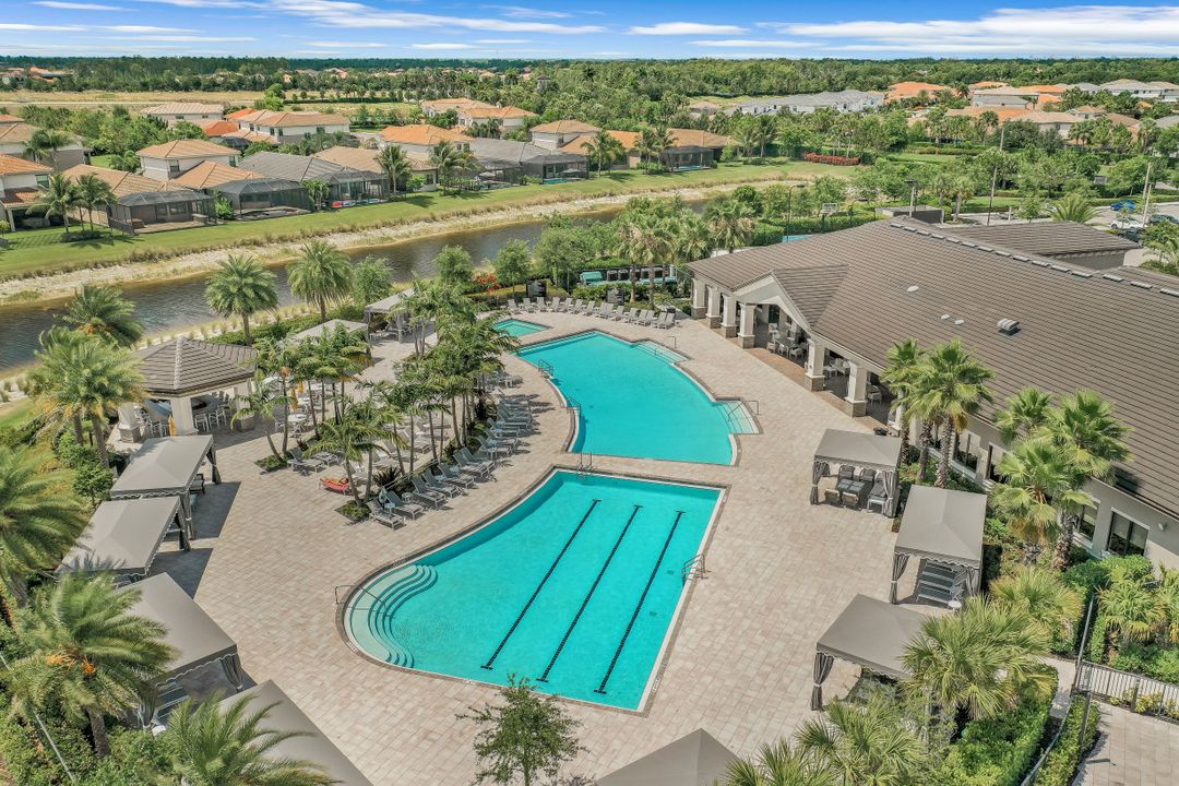 4477 Caldera Cir, Naples, FL 34119