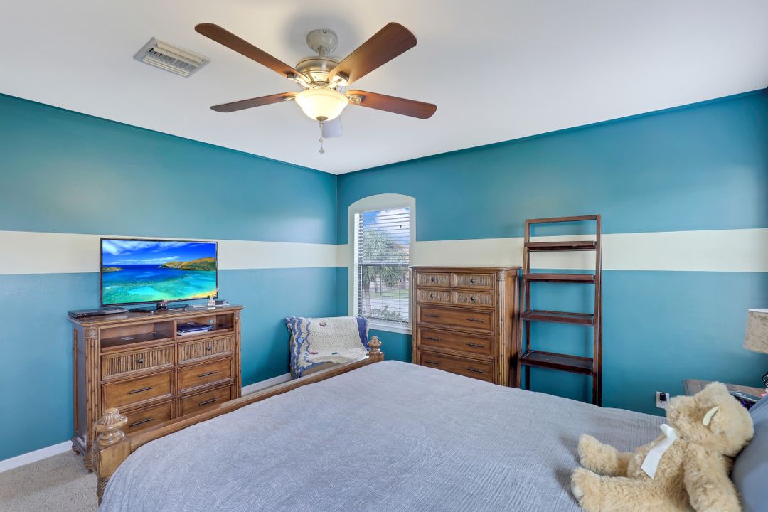 15571 Summit Pl Cir, Naples, FL 34119