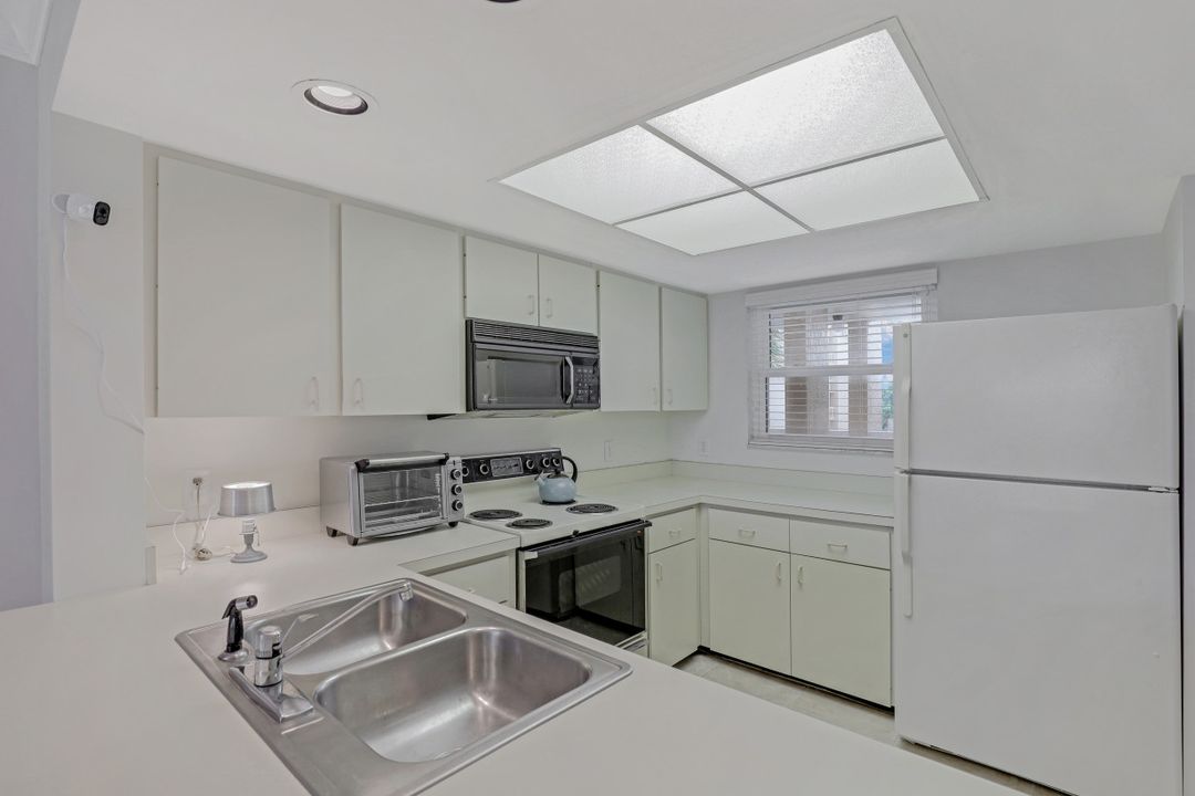 897 Collier Ct #4-404, Marco Island, FL 34145