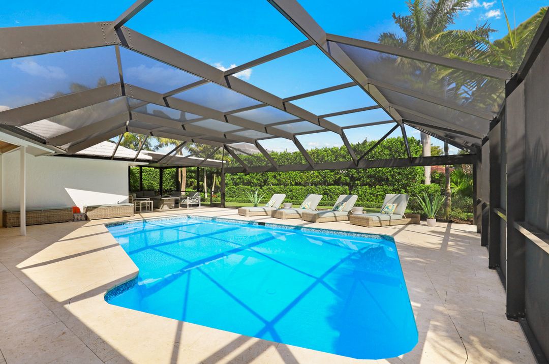 549 Neapolitan Way, Naples, FL 34103