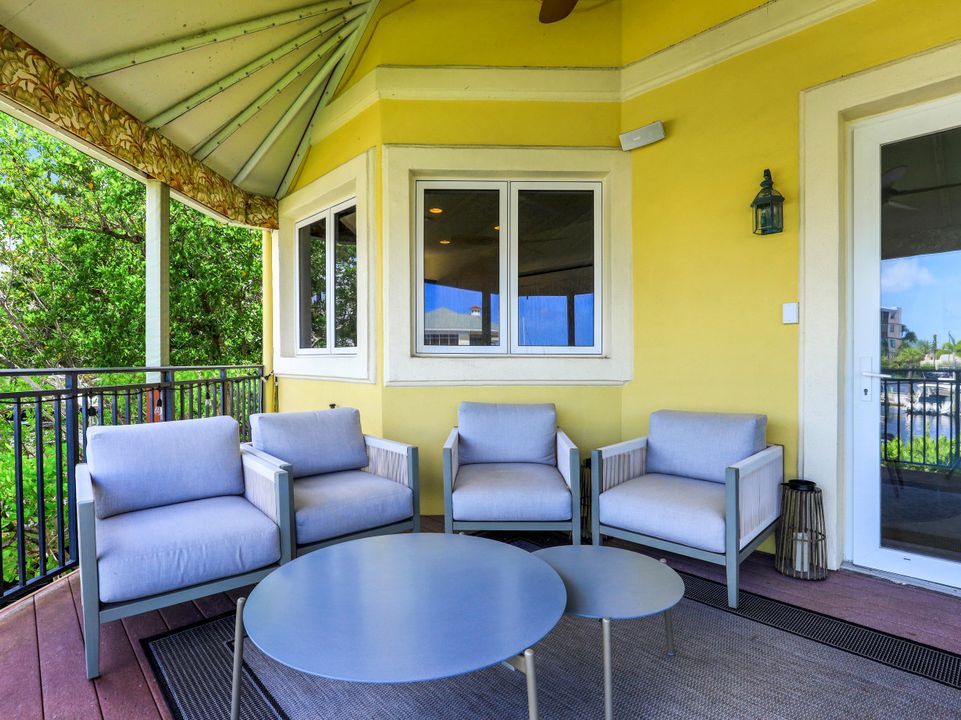 1305 Curlew Ave, Naples, FL 34102