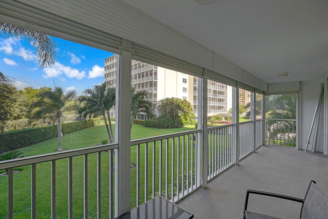 3 Bluebill Ave #206, Naples, FL 34108