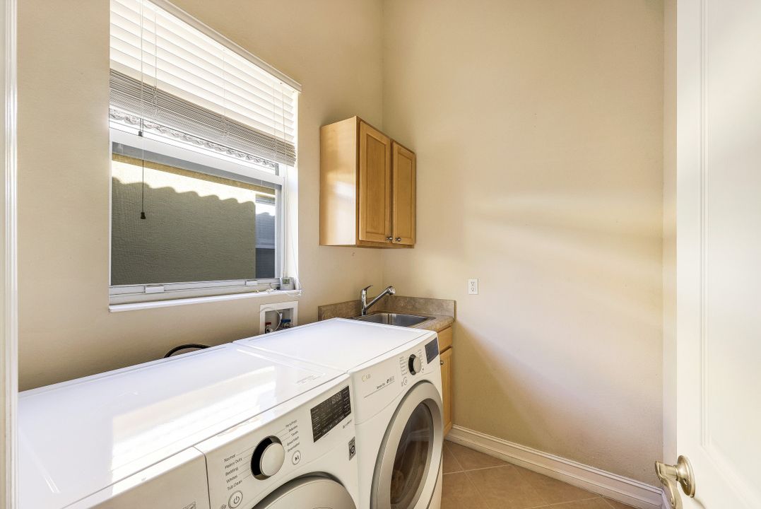 1744 Sanctuary Pointe Ct, Naples, FL 34110