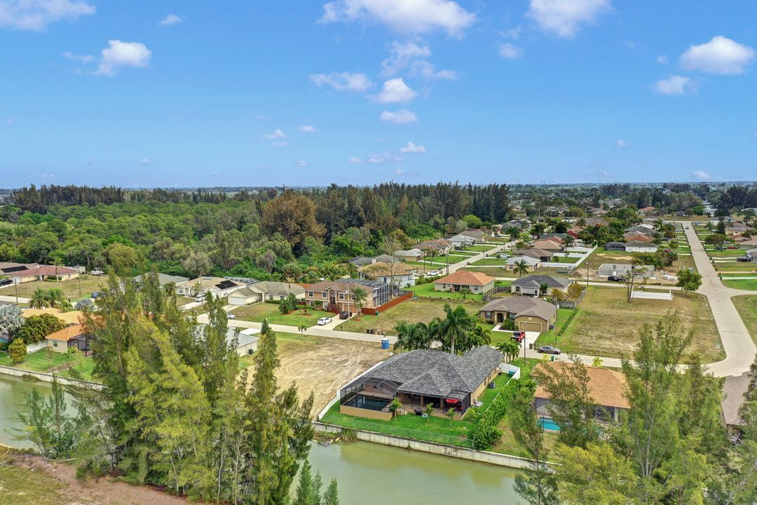 1218 SW 18th Ave, Cape Coral, FL 33991