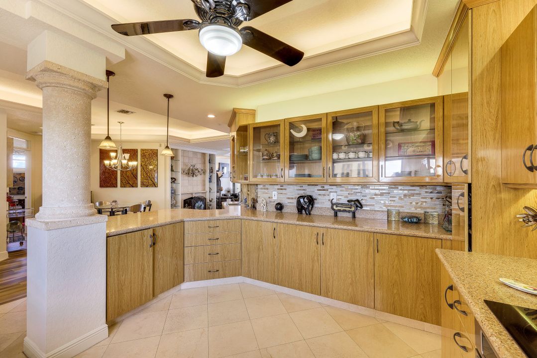 4019 SE 20th Pl #PH, Cape Coral, FL 33904