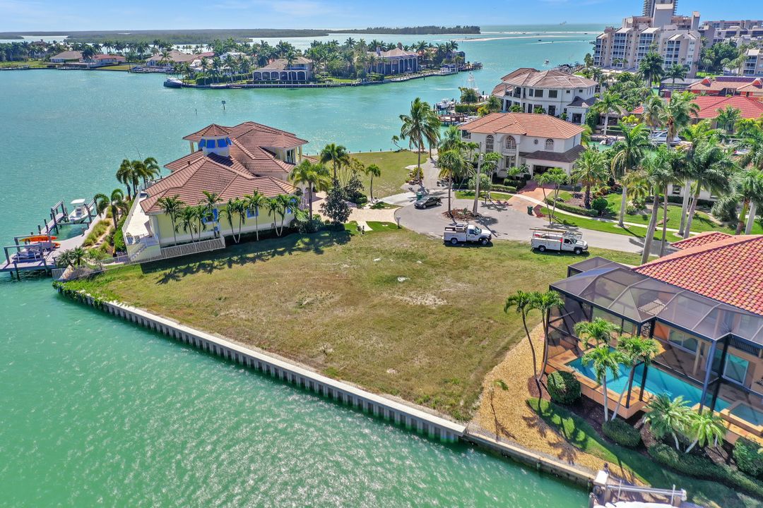1261 Stone Ct, Marco Island, FL 34145