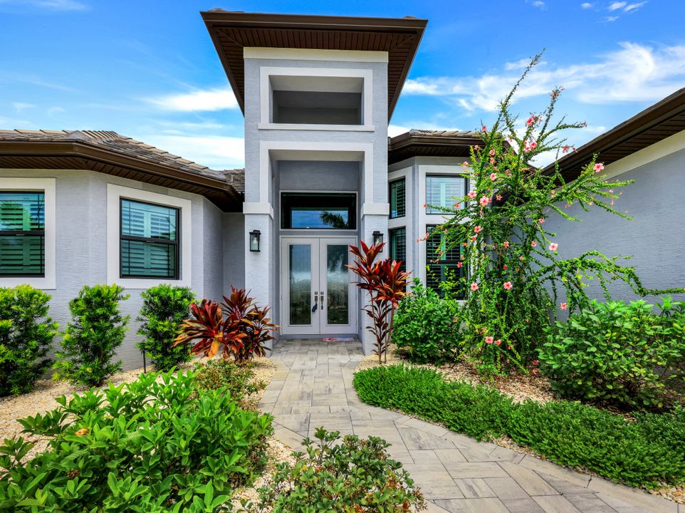 2103 SW 52nd St, Cape Coral, FL 33914