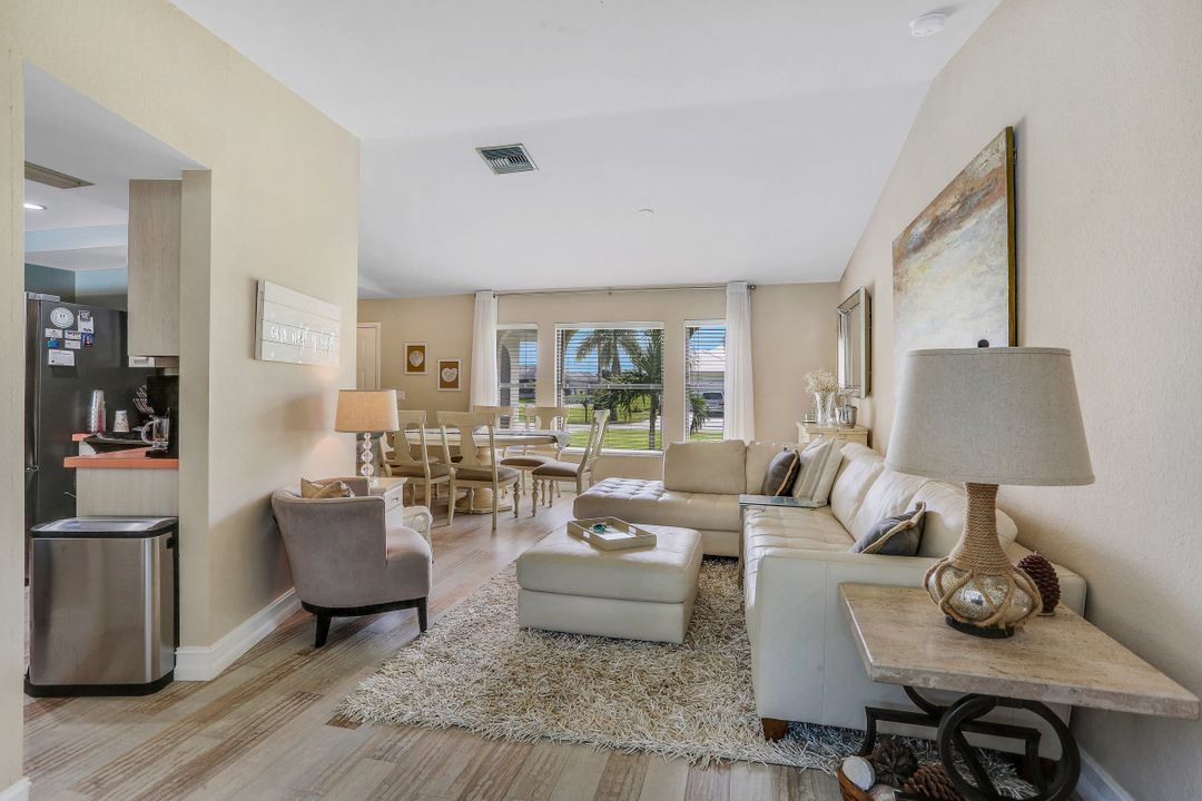 1001 SW 23rd St, Cape Coral, FL 33991