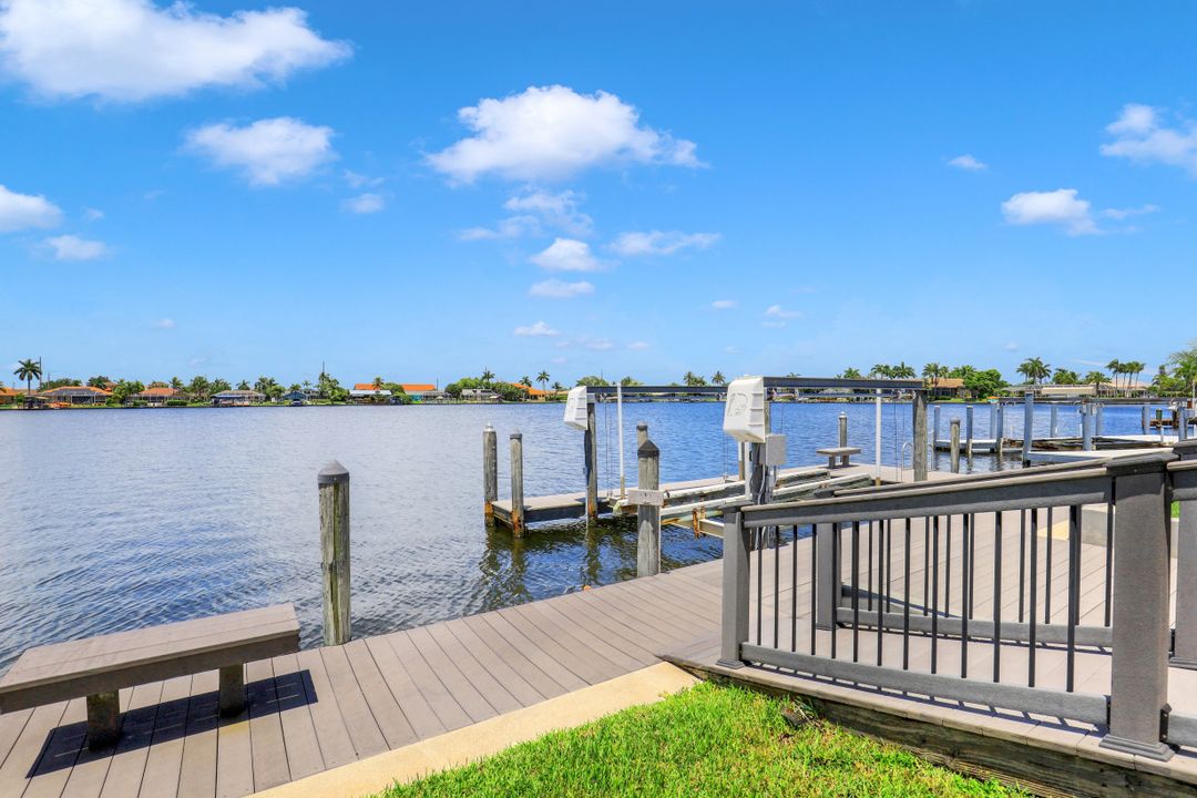 625 SW 49th Ln, Cape Coral, FL 33914