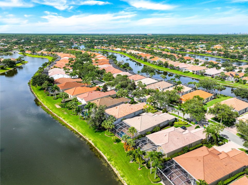 4420 Prescott Ln, Naples, FL 34119