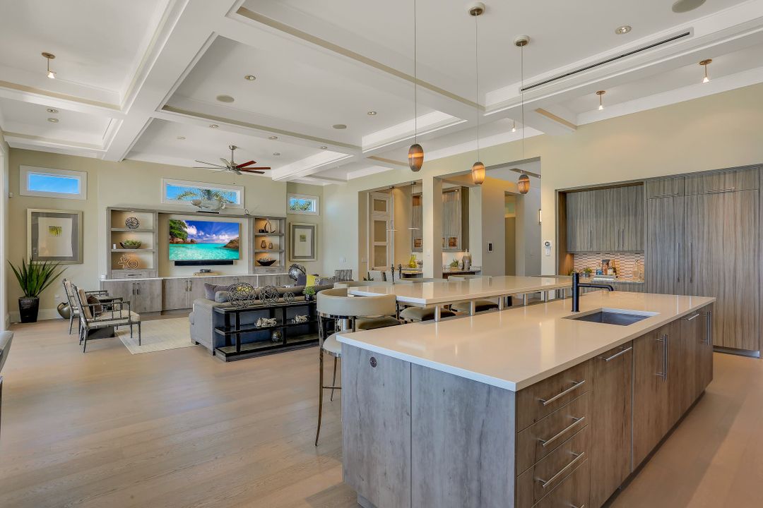 27380 Hickory Blvd, Bonita Springs, FL 34134