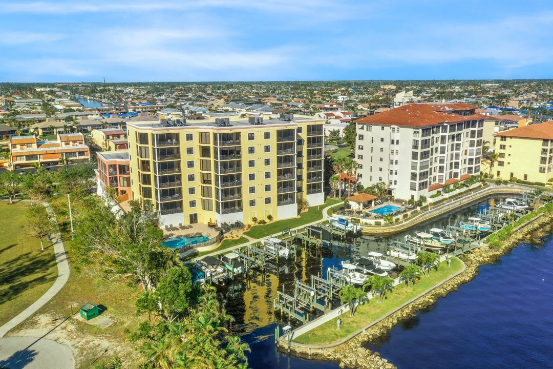 4029 SE 20th Pl #102, Cape Coral, FL 33904