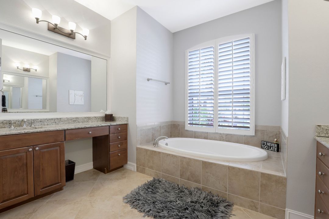 14830 Tybee Island Dr, Naples, FL 34119