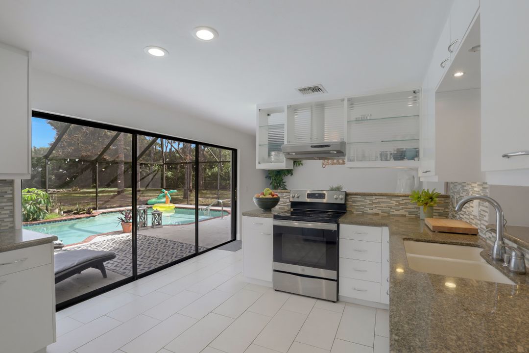 6640 Trail Blvd, Naples, FL 34108