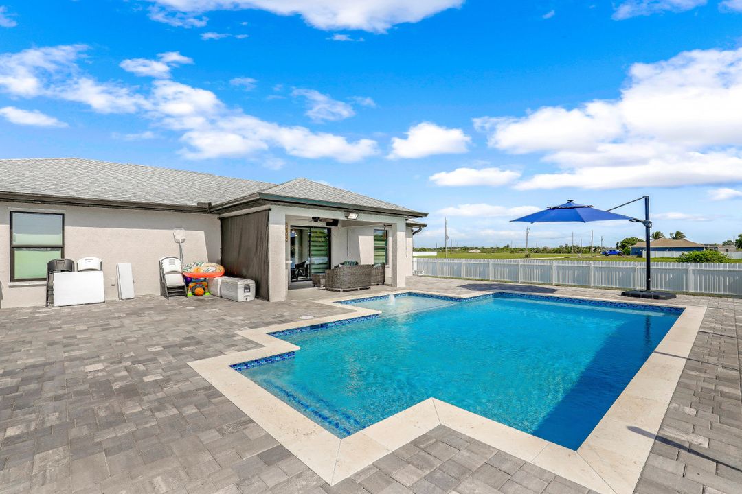 4020 NW 41st Pl, Cape Coral, FL 33993