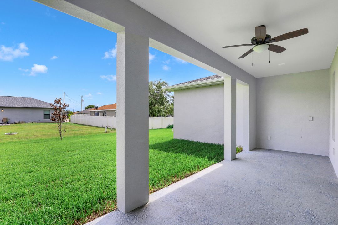 1340 S Gator Cir, Cape Coral, FL 33909