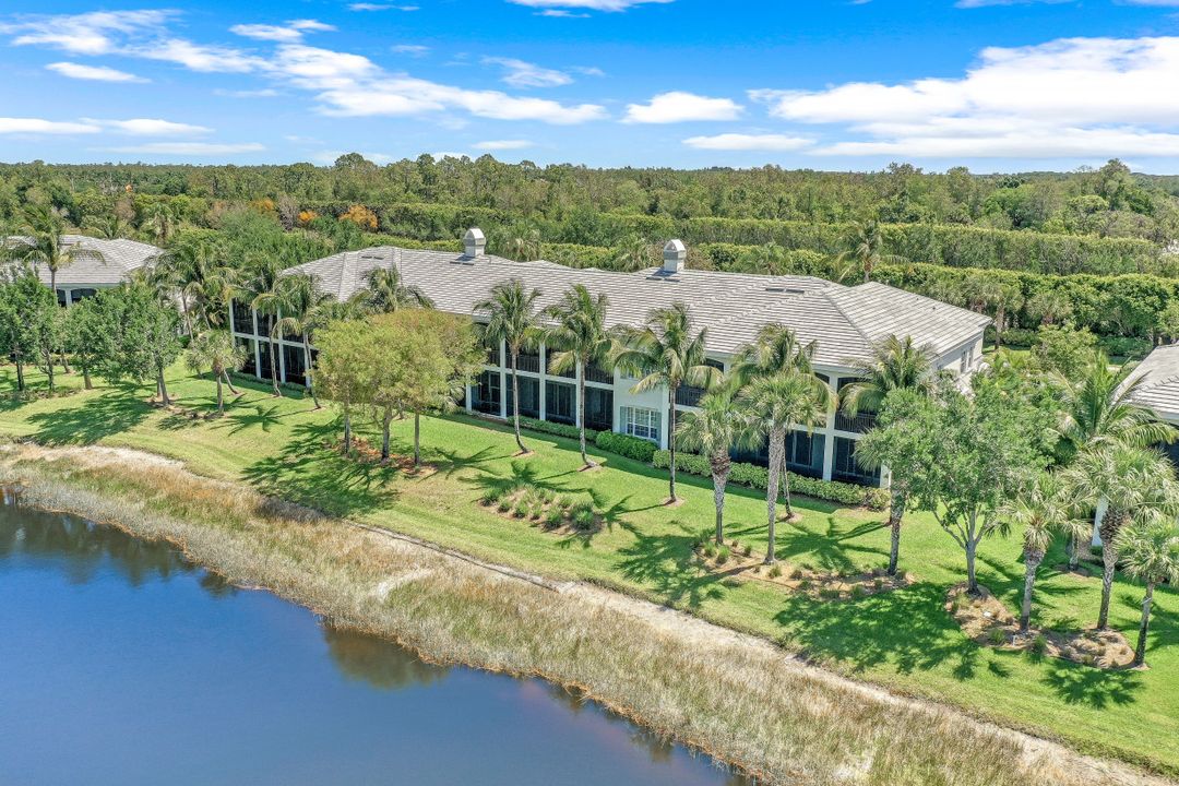 9263 Museo Cir #204, Naples, FL 34114