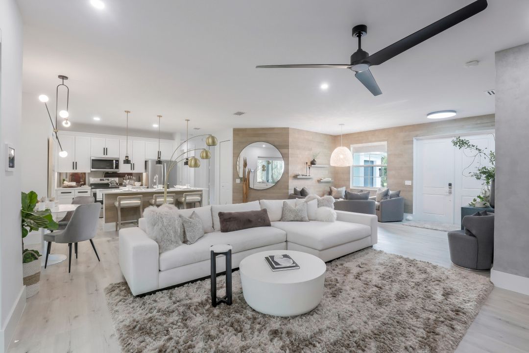 5995 Lancewood Way, Naples, FL 34116